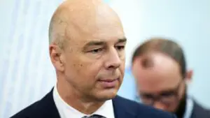 Силуанов назвал автоматизацию и внедрение ИИ новыми точками роста экономики РФ