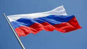 ВЦИОМ: флаг России вызывает гордость у более 80% россиян