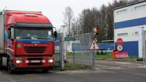 Россия с 1 сентября ужесточит контроль на границе за иностранными перевозчиками