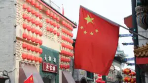 В Китае основателя девелопера Evergrande приговорили к пожизненному сроку