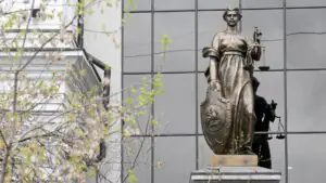 Суд дал жительнице Хабаровского края десять лет за покушение на убийство внучки