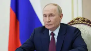 Путин поручил проработать обязанность постоянного транспортного обслуживания