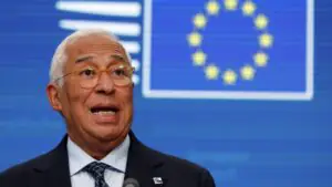 Кошта прибыл в Киев для обсуждения поддержки Украины