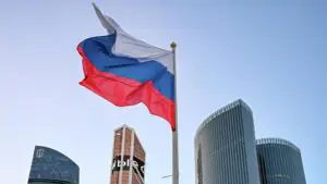 Сенатор Перминова: РФ развивает внутренний рынок и укрепляет связи с партнерами