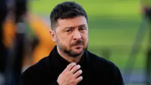 Мендель: Зеленский обманул украинцев обещанием вступить в НАТО