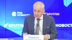 Онищенко: Первый подъем заболеваемости ОРВИ начнется в сентябре