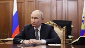 Путин попросил определить регионы, чье финансовое положение надо сбалансировать