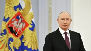 Путин поручил выстроить платформенную экосистему научного развития РФ