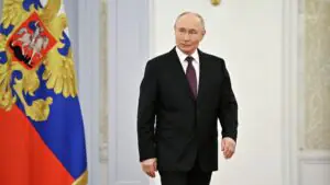 Путин: ветераны СВО должны иметь возможность и дальше служить отечеству