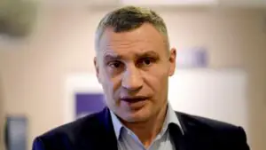 Кличко предупредил киевлян о перебоях с горячей водой в двух районах города