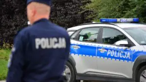 В Польше мужчина и женщина услышали речь подростков с Украины и напали на них