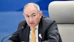 Пашинян: село Тигранашен по пути к границе с ИРИ не является территорией Армении
