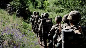 Командир взвода ВСУ пожаловался на нехватку воды, еды и медикаментов на позициях