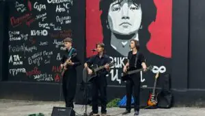 Стена памяти Виктора Цоя и группы «Кино» впервые появилась в Кишиневе