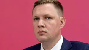 Замглавы Минпромторга Абраменков: скоро появятся ГОСТы на каблуки и лыжи