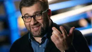 Пореченков объяснил любовь к криминальному кино верой в победу добра над злом