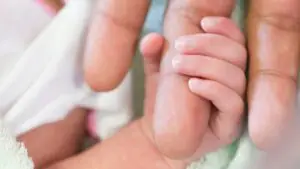 В московском роддоме 41-летняя женщина родила 15-го ребенка