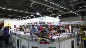 Московская международная книжная ярмарка открылась в столичном Гостином дворе